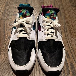 Mens Huarache size 10.5